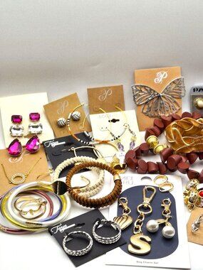 #9 No Mystery Bulk Lot of Wearable Jewelry Some NWT 27 Pieces